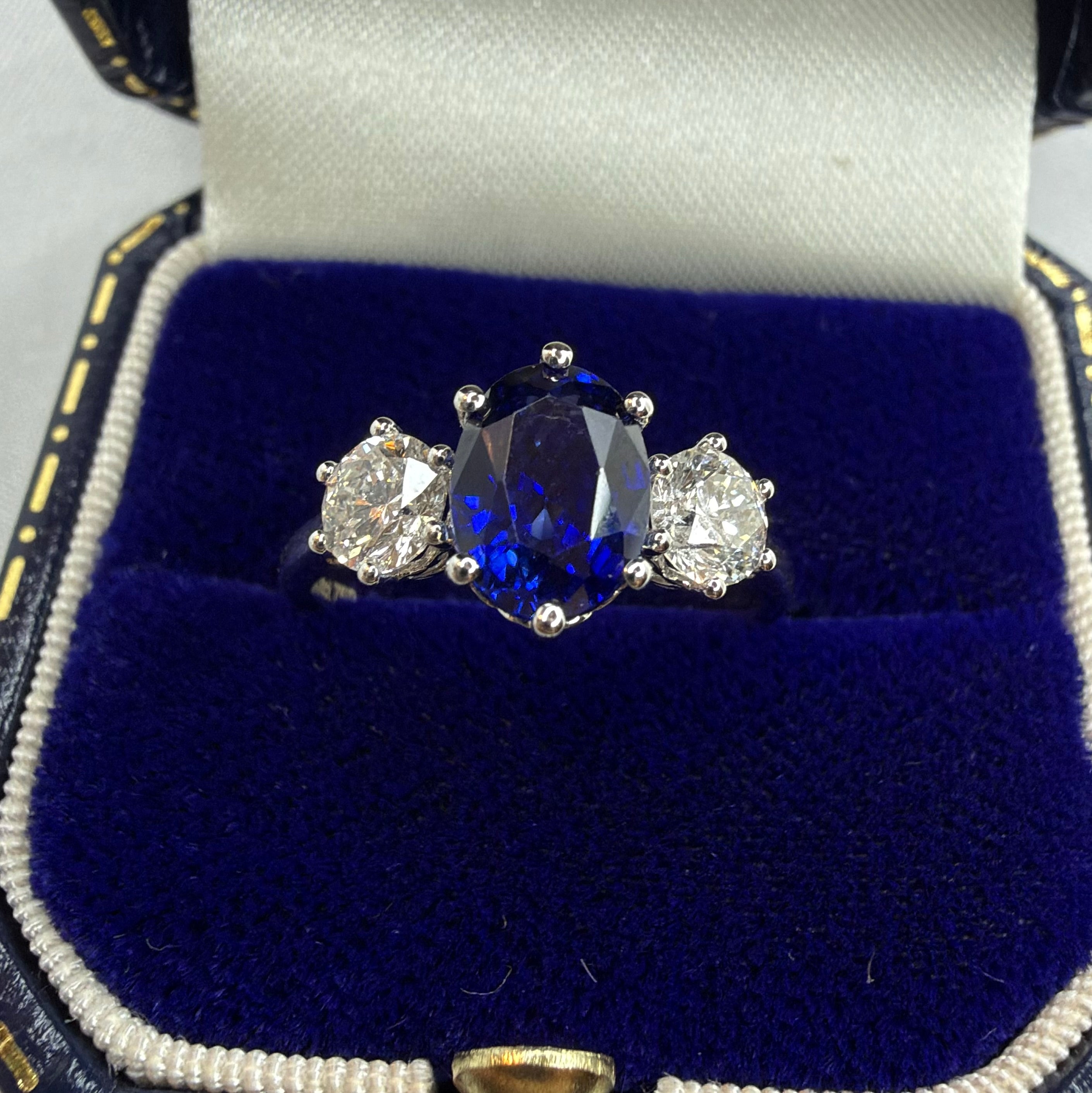 18ct Gold Natural Sapphire and Diamond Ring - Size M