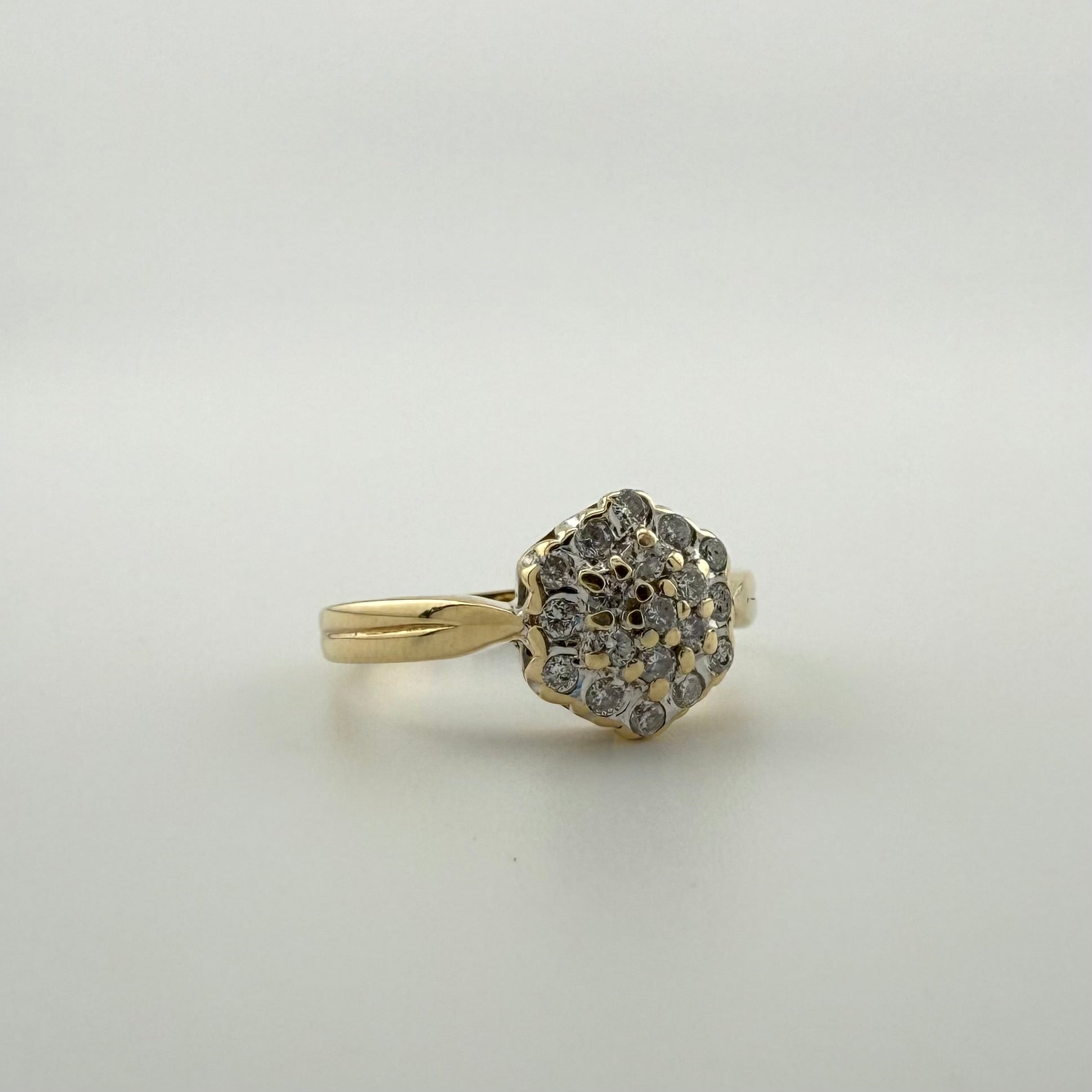9ct Yellow Gold Diamond Cluster Ring - Size M