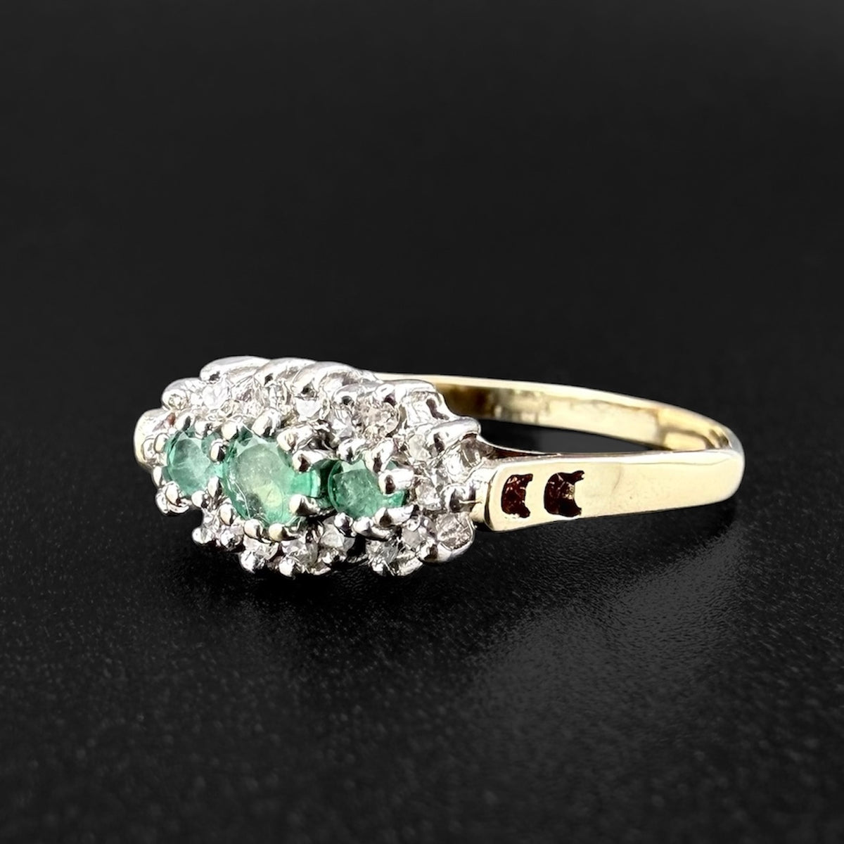 9ct Yellow Gold Emerald & Diamond Cluster Ring – c.1987 - Size P