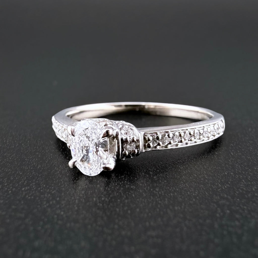 18ct White Gold Natural Diamond Ring - Size M 1/2