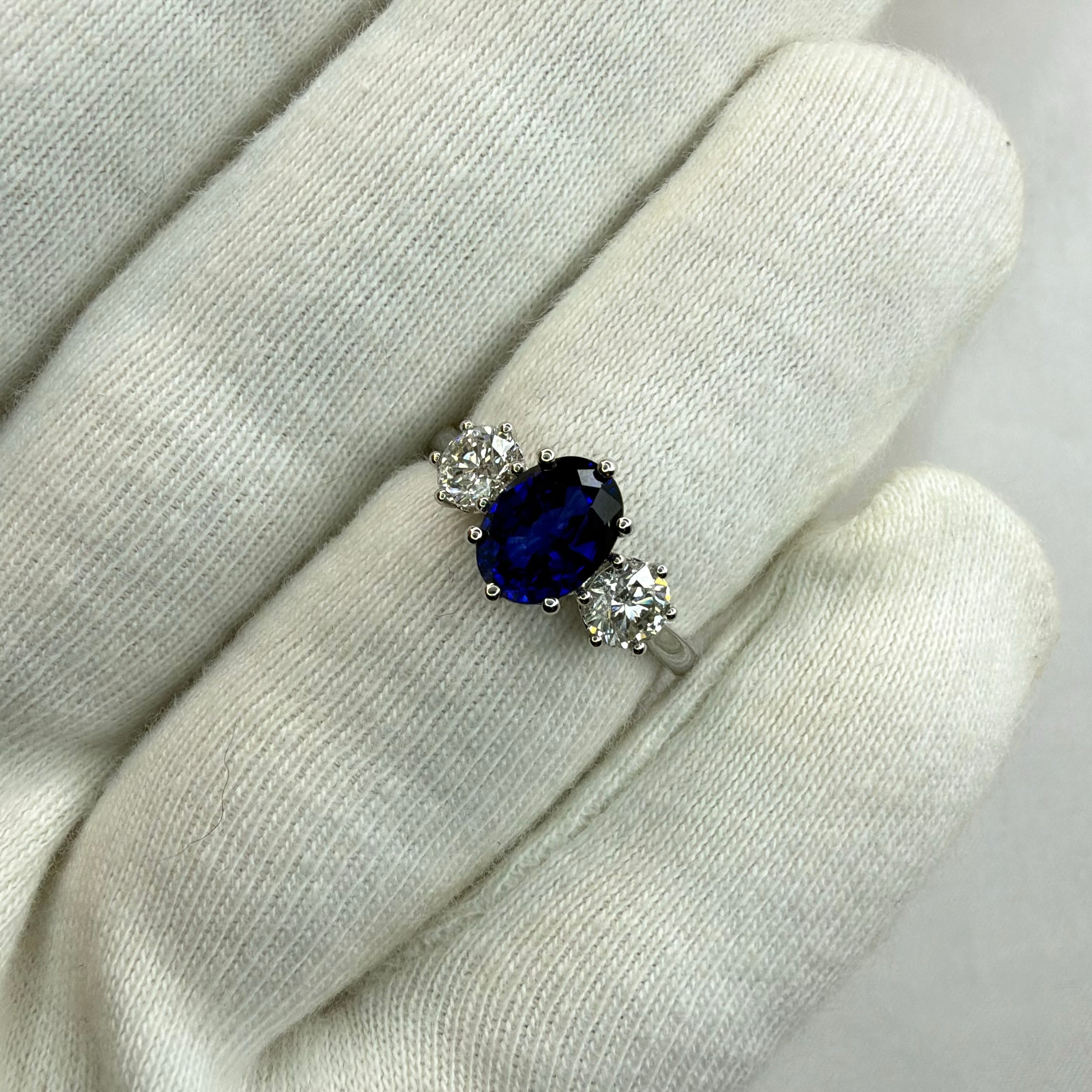 18ct Gold Natural Sapphire and Diamond Ring - Size M