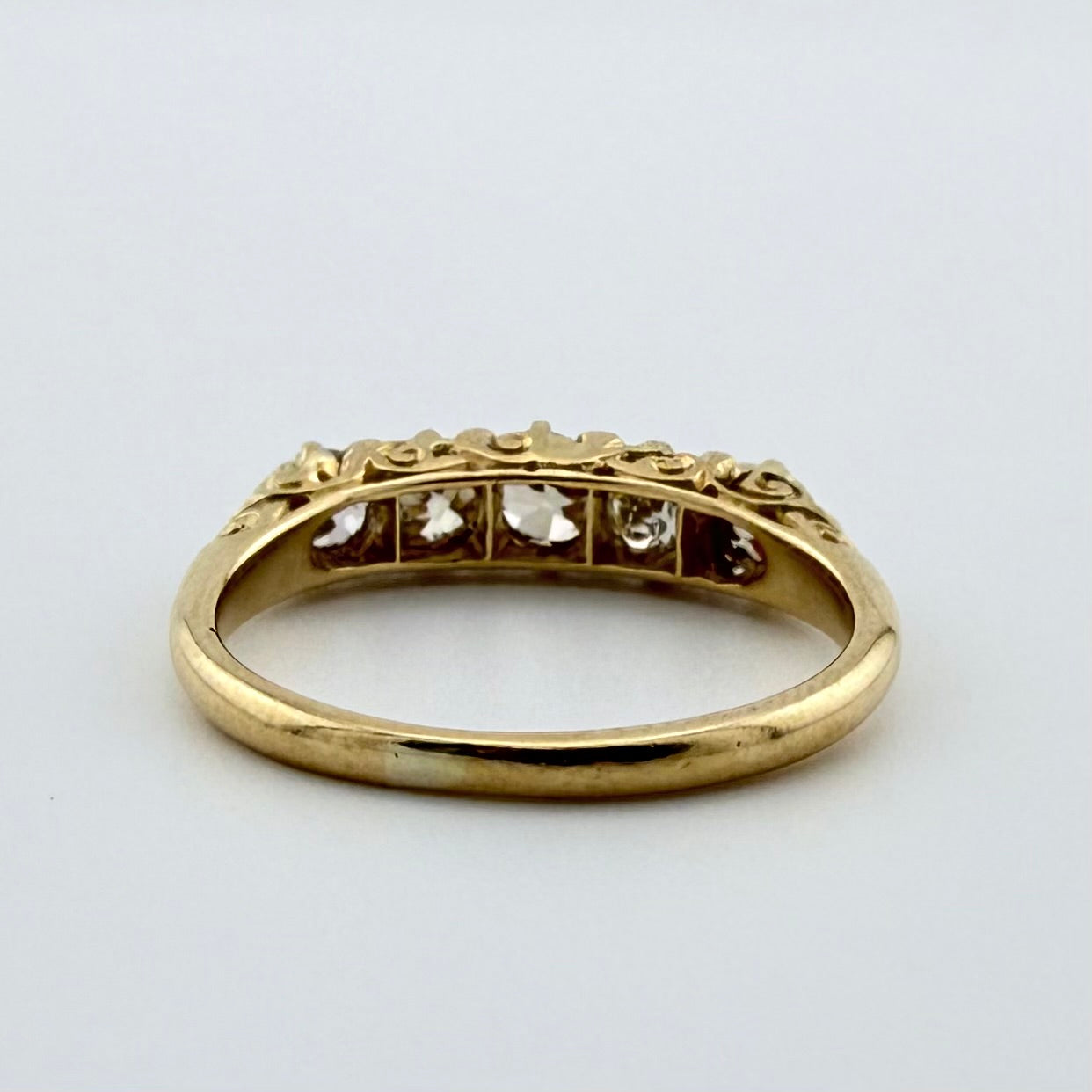 18ct Yellow Gold Antique Five-Stone Diamond Ring