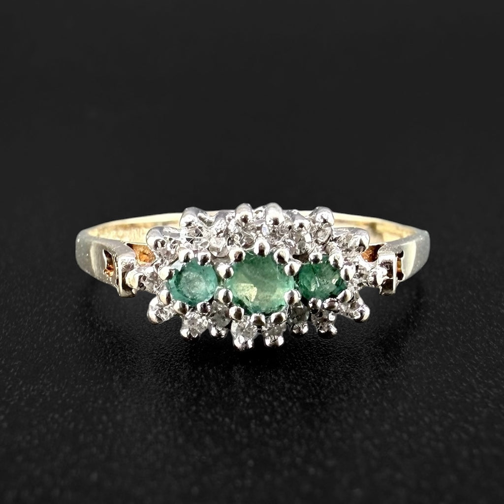 9ct Yellow Gold Emerald & Diamond Cluster Ring – c.1987 - Size P
