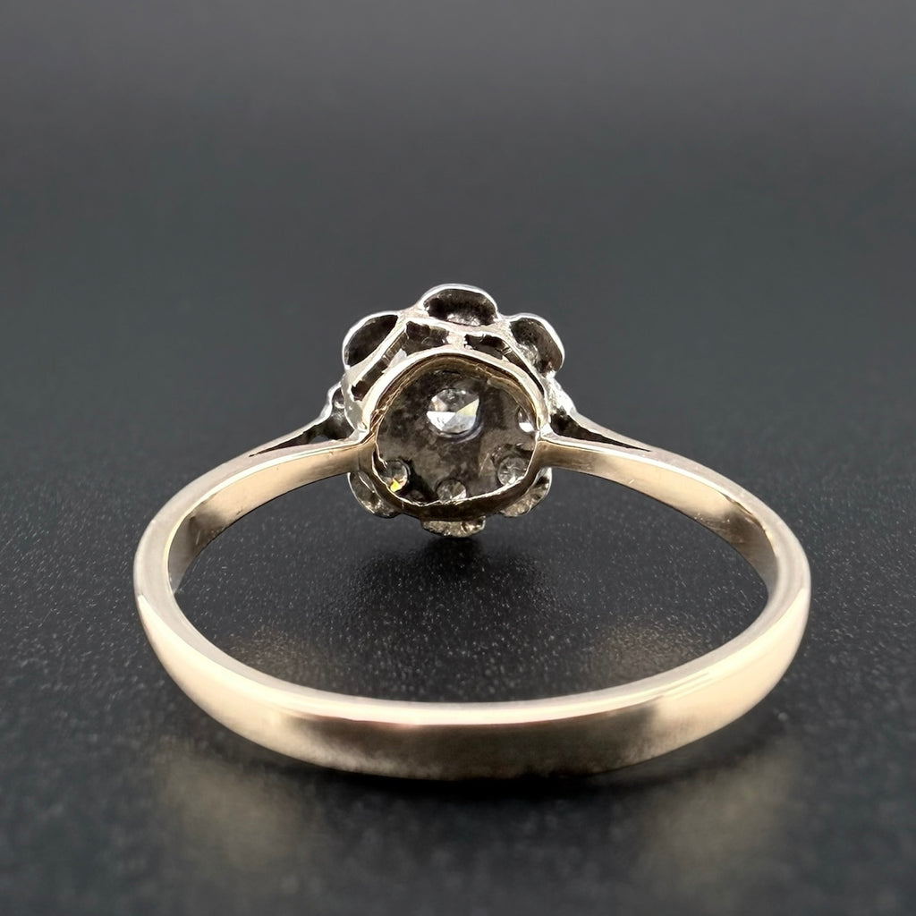 18ct Original Art Deco Daisy Diamond Ring | Size M
