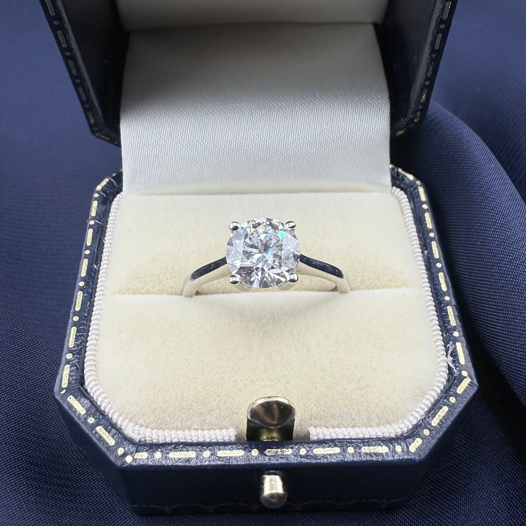 Platinum 2.0ct IGI-Certified Lab-Grown Diamond Solitaire Ring, F VS1