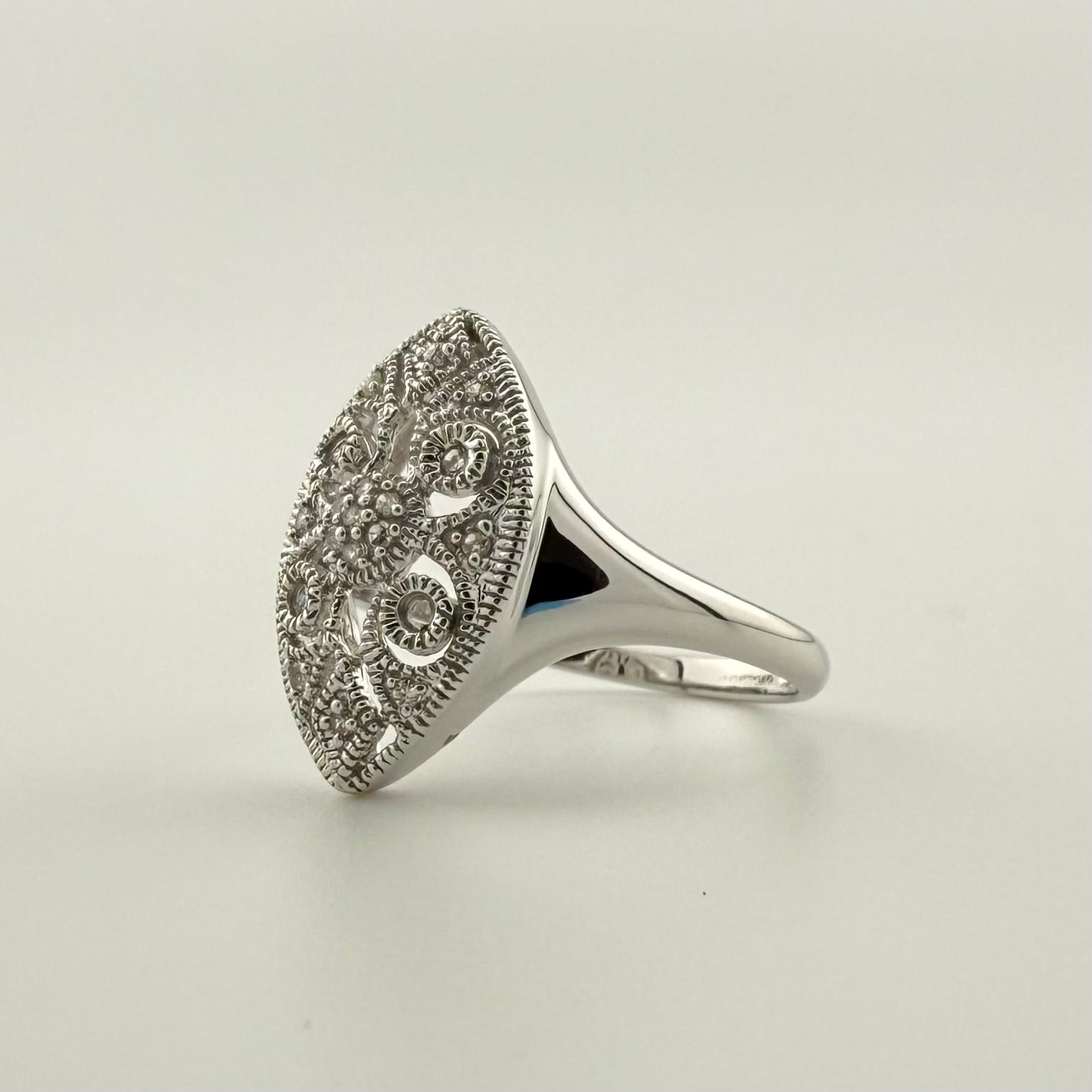 9ct White Gold Diamond Filigree Navette Ring - Size P 1/2