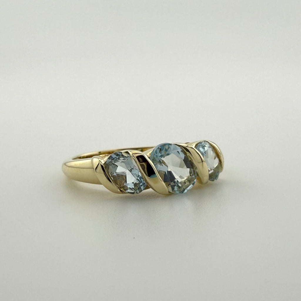 9ct Yellow Gold Triple Oval Aquamarine Ring - Size P