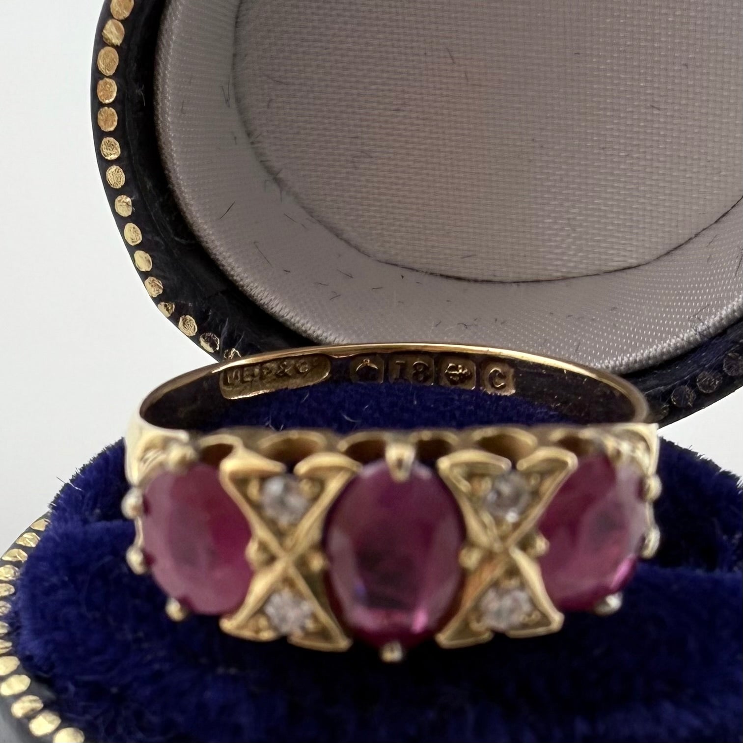 18ct Yellow Gold Antique Ruby & Diamond Ring c.Early 1900s