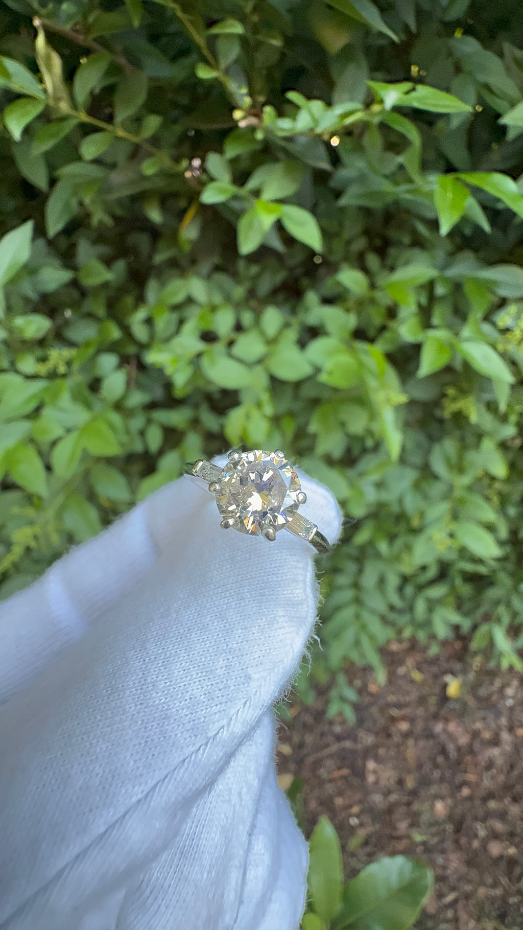 Platinum 1.75ct natural diamond ring - Size O