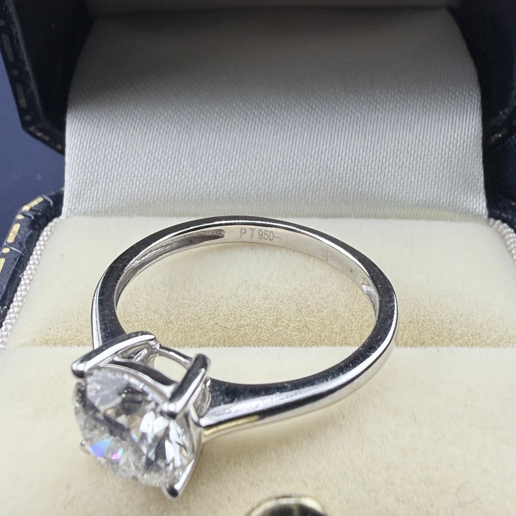 Platinum 2.0ct IGI-Certified Lab-Grown Diamond Solitaire Ring, F VS1