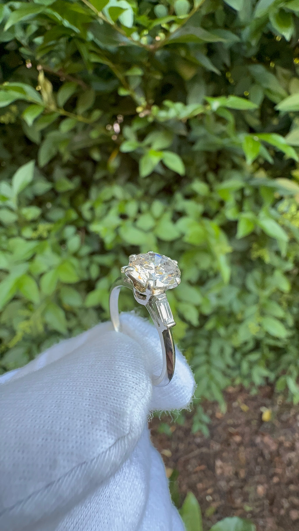 Platinum 1.75ct natural diamond ring - Size O