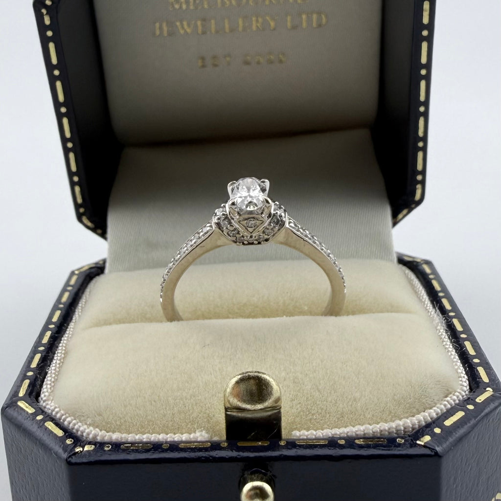 18ct White Gold Natural Diamond Ring - Size M 1/2
