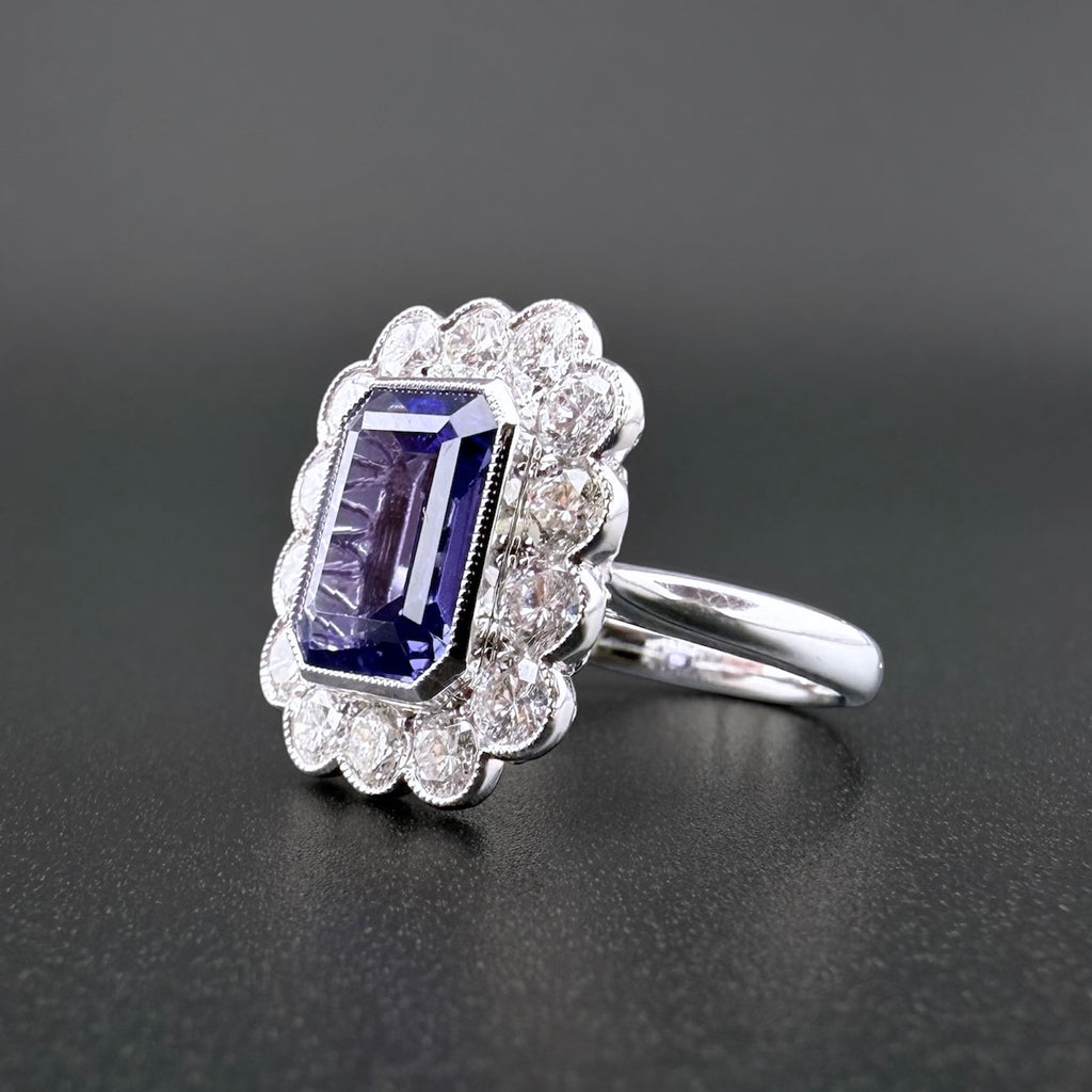 18ct White Gold Natural Tanzanite & Diamond Ring - 3.30ct Tanzanite - Size L 1/2