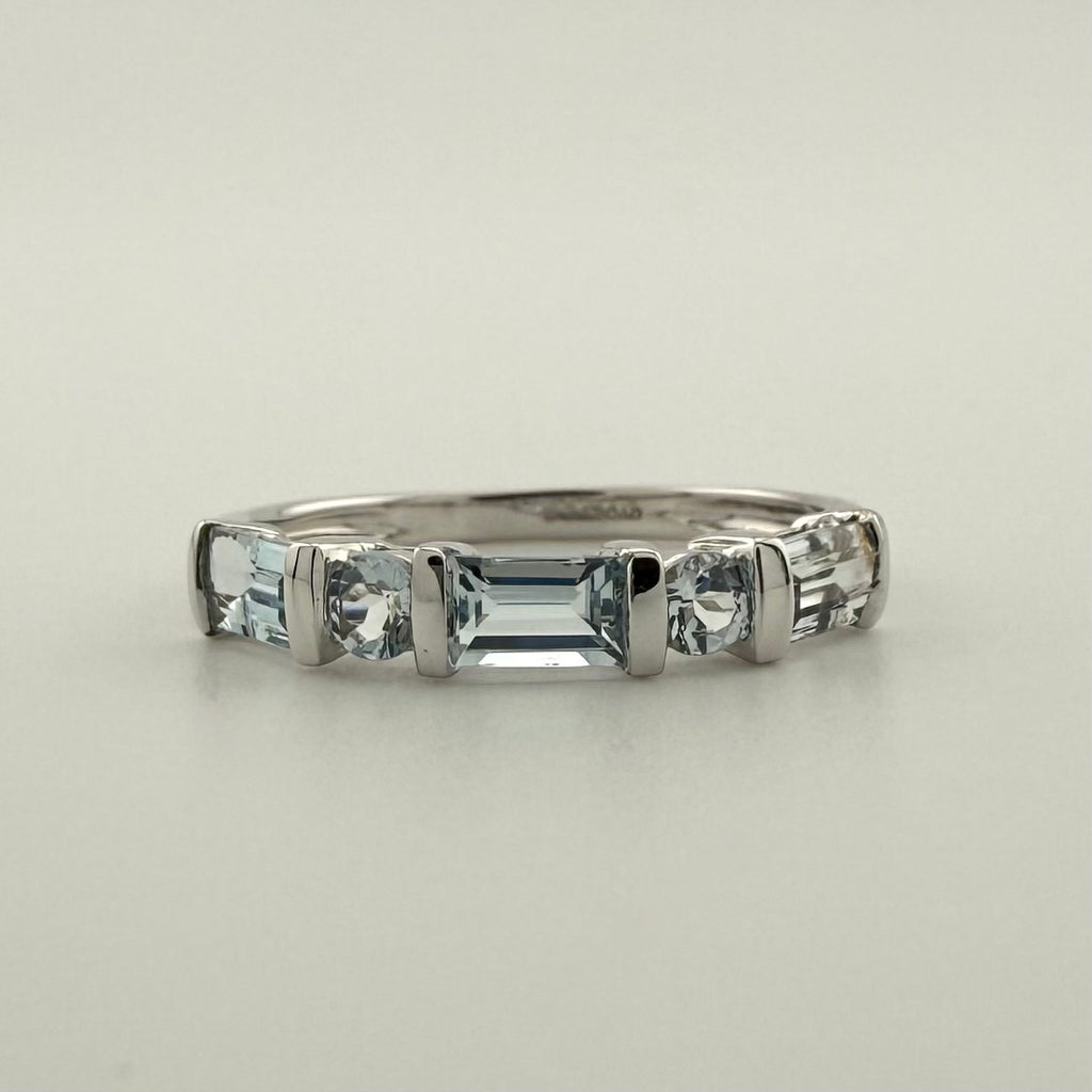 9ct White Gold Aquamarine Multi-Stone Ring - Size P 1/2
