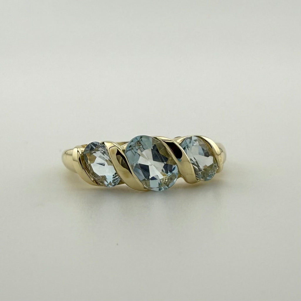 9ct Yellow Gold Triple Oval Aquamarine Ring - Size P
