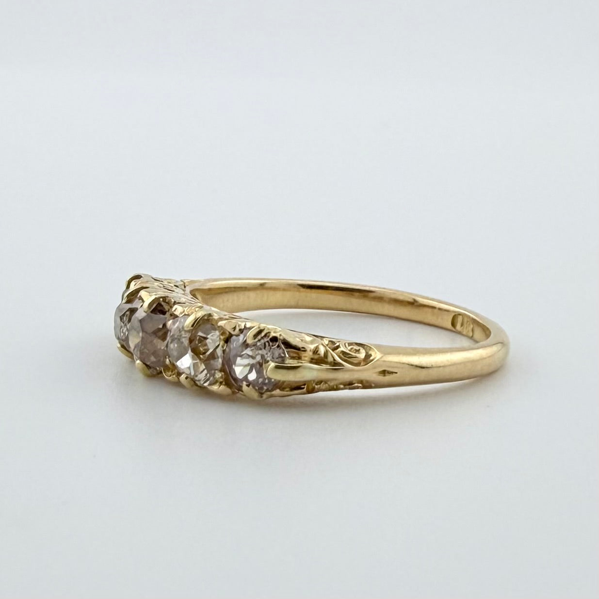 18ct Yellow Gold Antique Five-Stone Diamond Ring