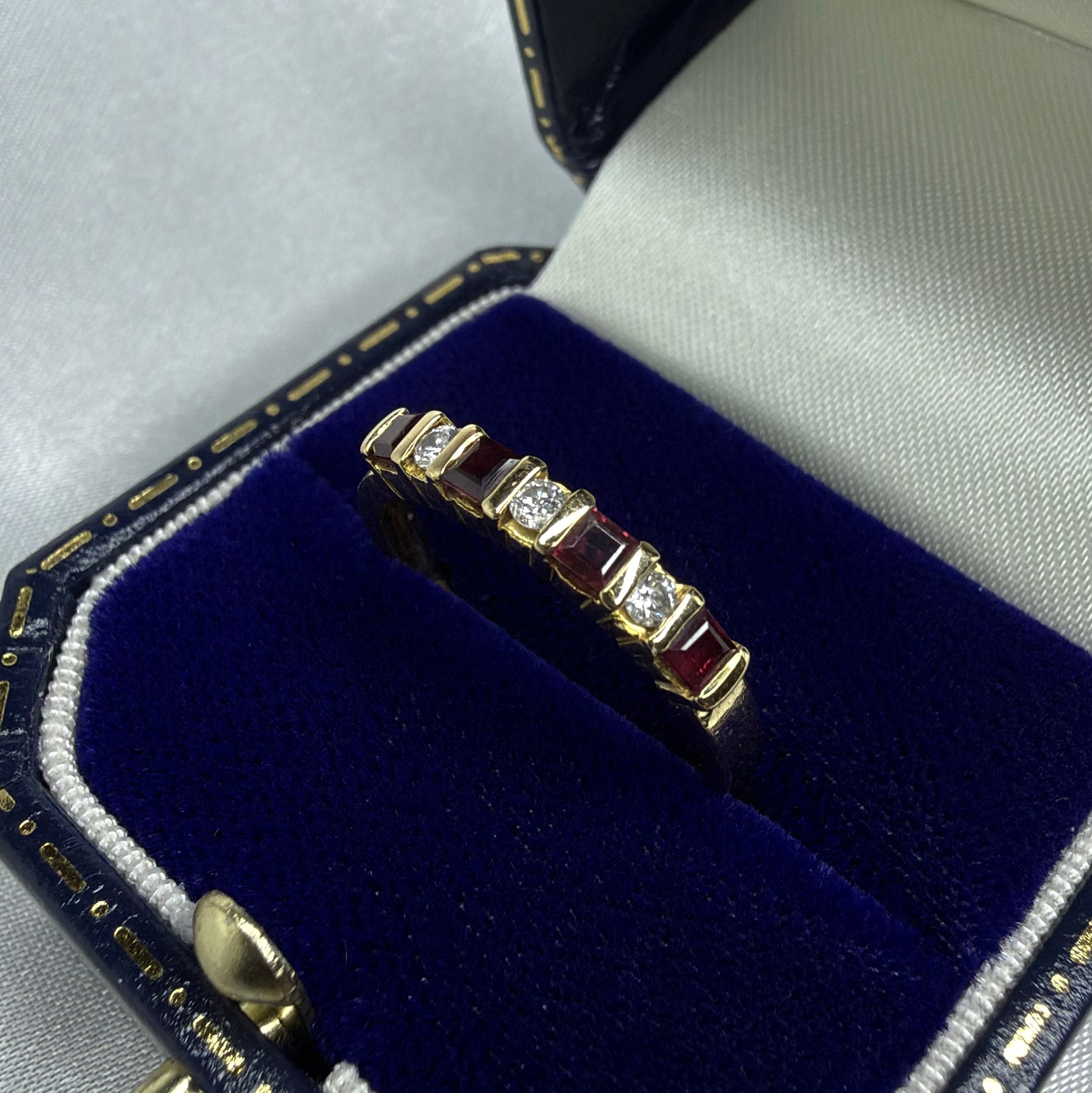 18ct gold vintage ruby and diamond band - Size O 1/2