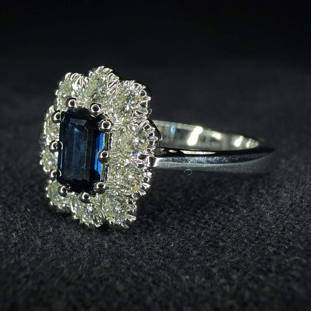 18ct White Gold Sapphire and Diamond Ring - Size M