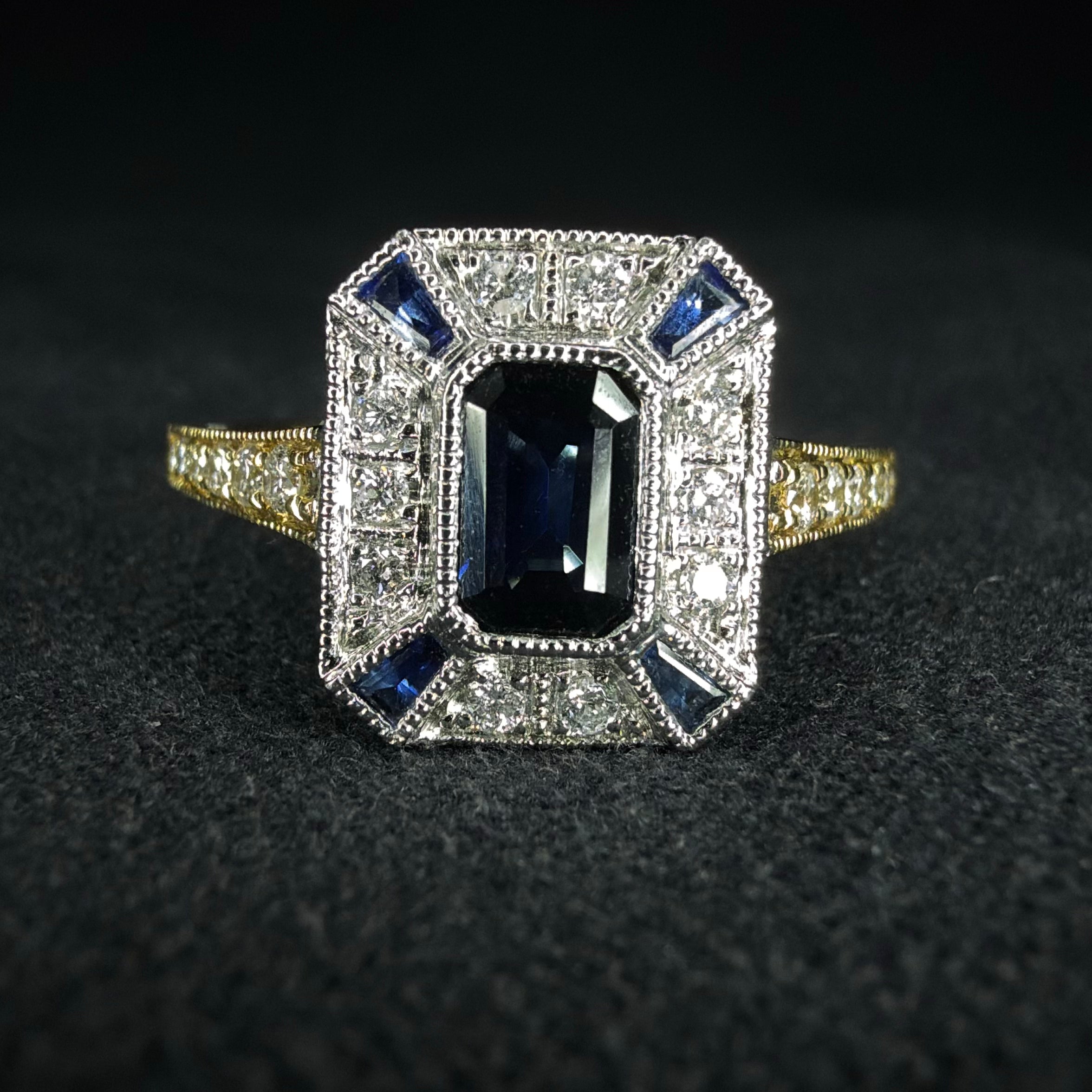 18ct Gold Sapphire and Diamond Ring - Size N 1/2