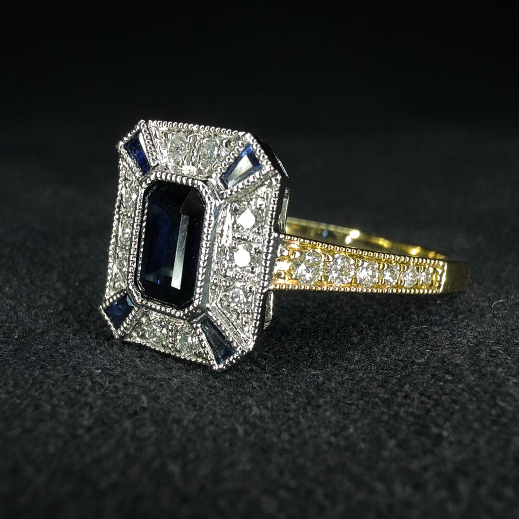 18ct Gold Sapphire and Diamond Ring - Size N 1/2