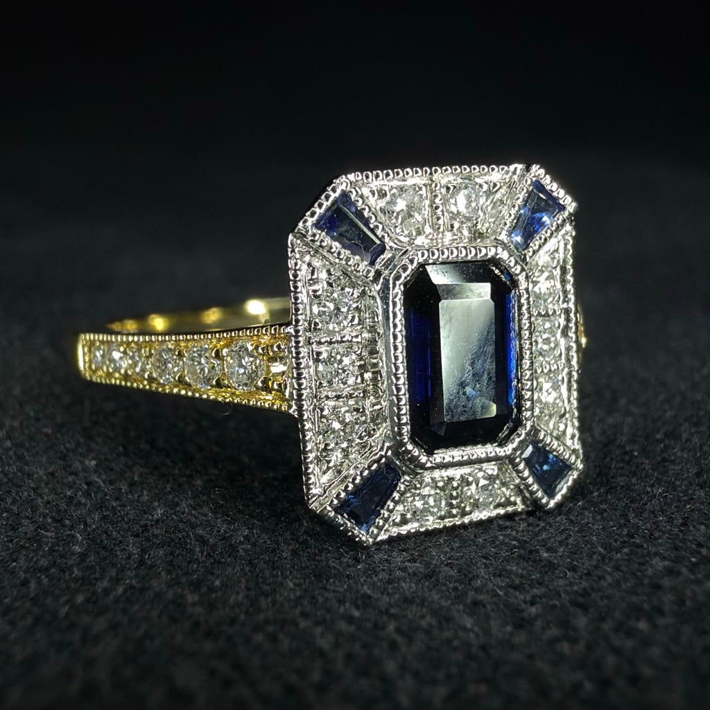 18ct Gold Sapphire and Diamond Ring - Size N 1/2