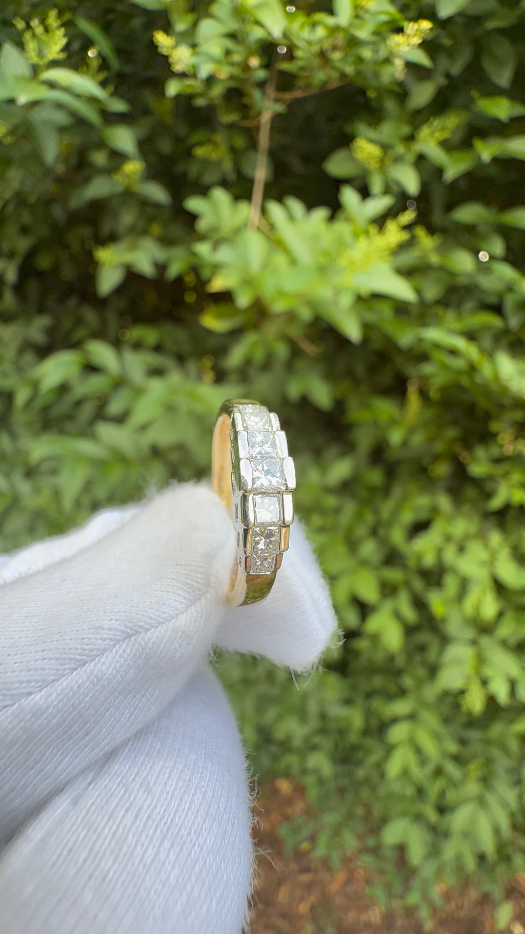 18ct Gold and Platinum Vintage Diamond Ring - Size M 1/2