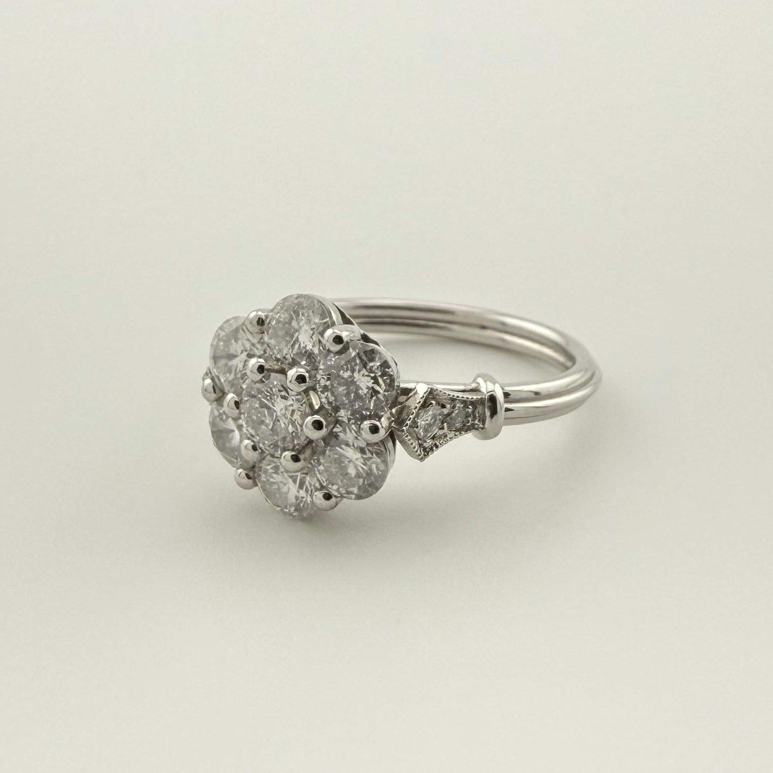 Plat 950 1.5ct diamond Daisy Ring - Size L 1/2