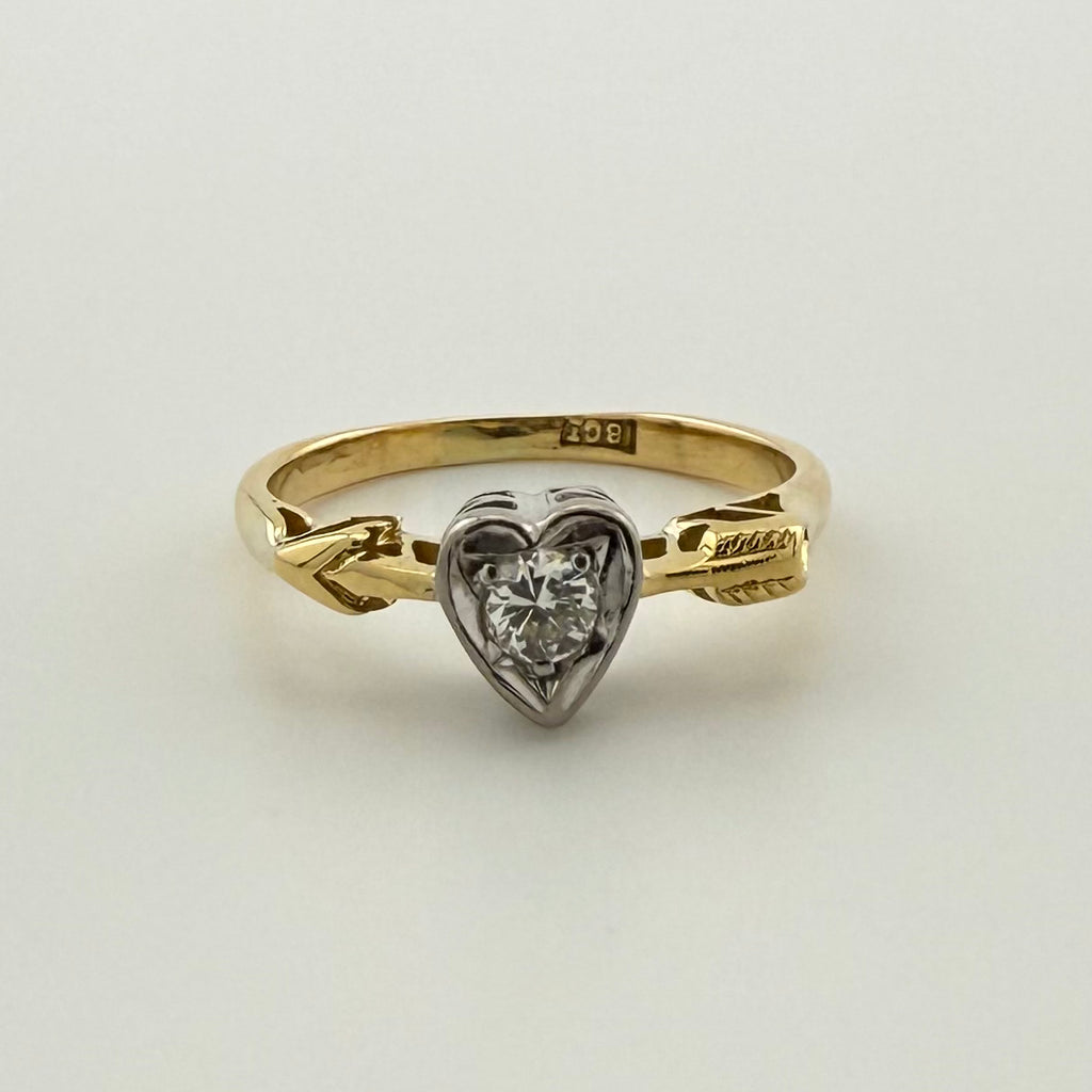 18ct Diamond Heart and Arrow ring - Size O