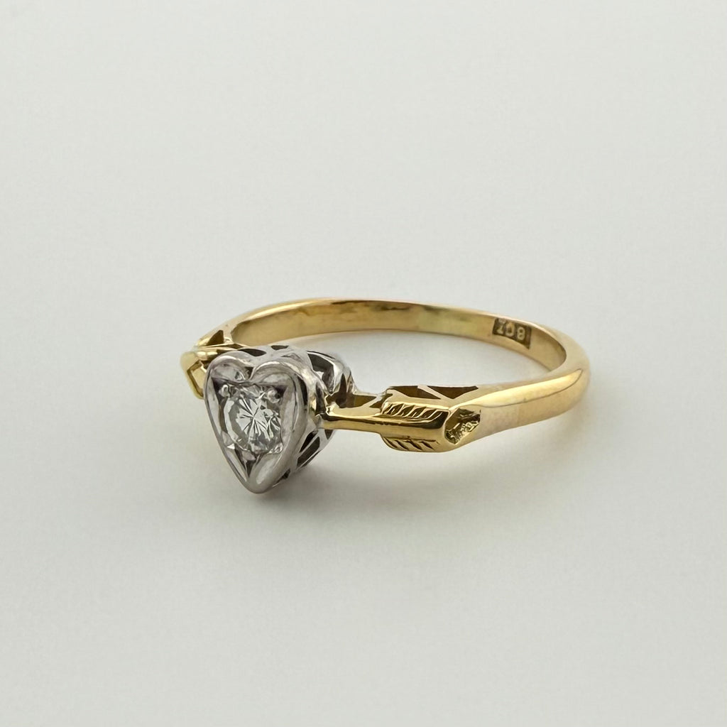 18ct Diamond Heart and Arrow ring - Size O
