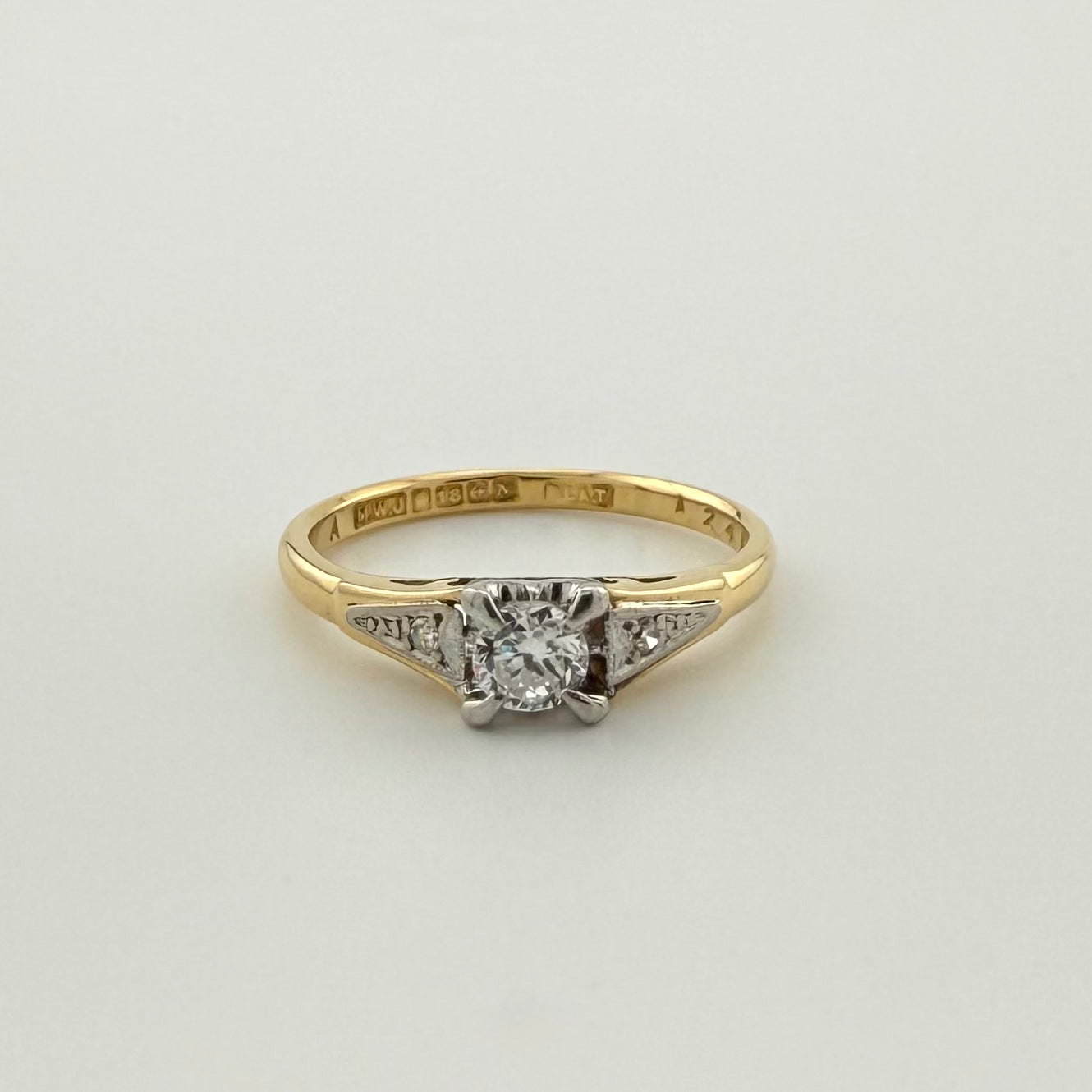18ct Diamond Diamond Solitaire - Size N 1/2