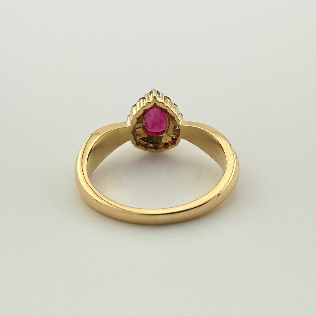 18ct Gold Burmese Ruby & Diamond Cluster Ring | Size L