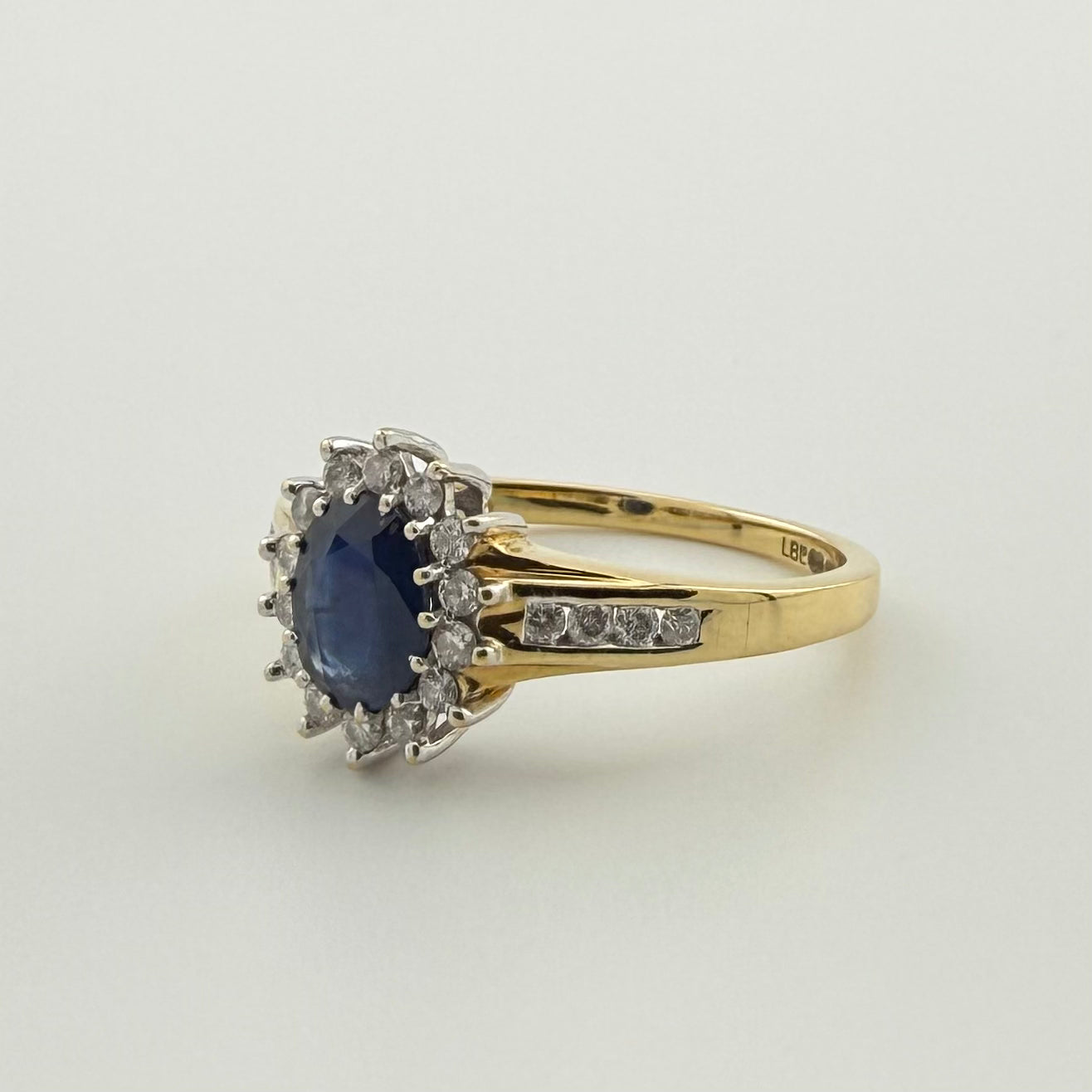 18ct Sapphire and Diamond Ring - Size R 1/2