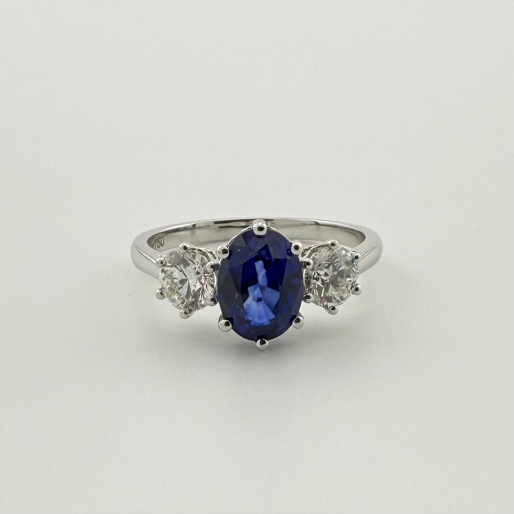 18ct Gold Natural Sapphire and Diamond Ring - Size M