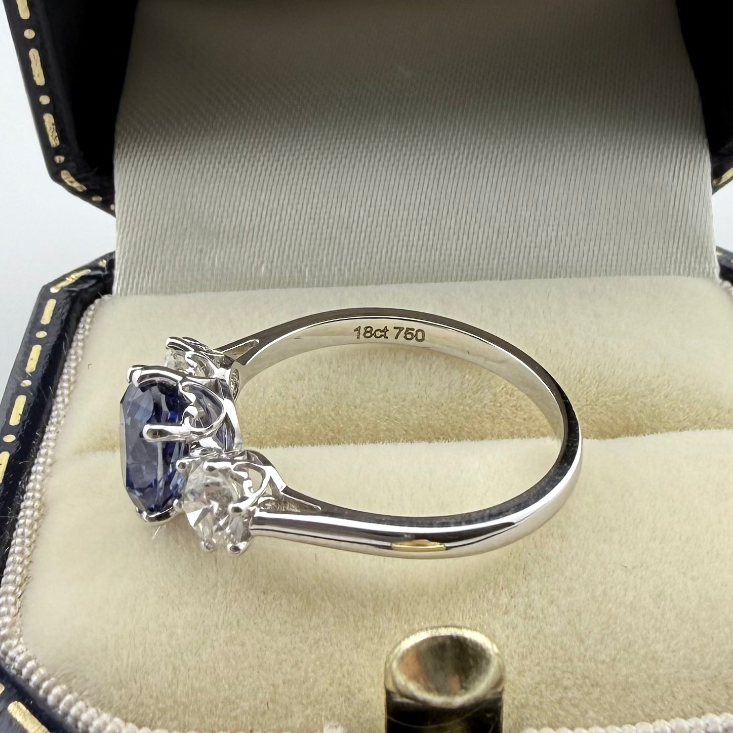 18ct Gold Natural Sapphire and Diamond Ring - Size M