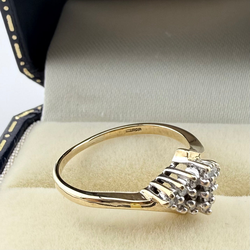 9ct Diamond Ring - Size I 1/2