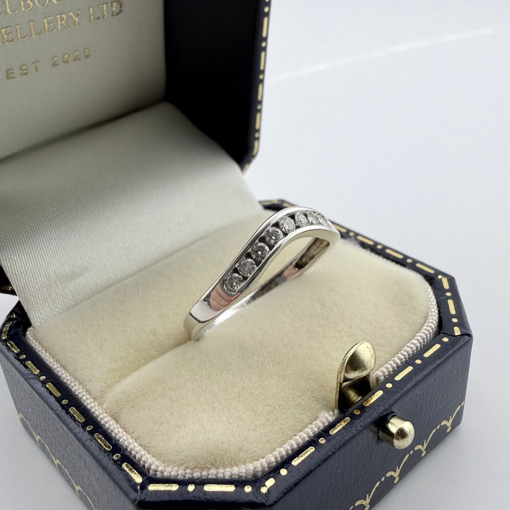 18ct White Gold Diamond Wishbone Band Ring — 0.25ct - Size N 1/2